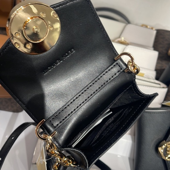 MICHAEL KORS CARMEN SMALL FAUX LEATHER PHONE CROSSBODY BAG - Picture 9 of 16